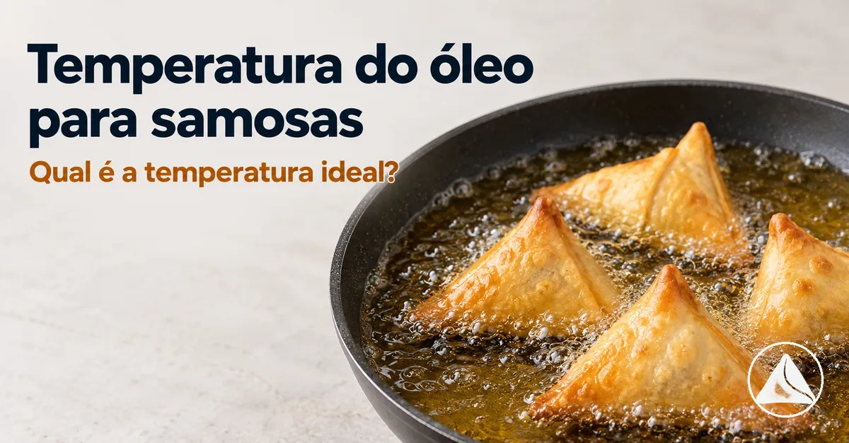 Samosas fritando em óleo com temperatura controlada
