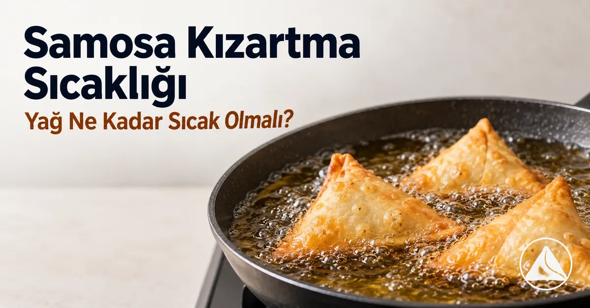 Kontrollü sıcaklıktaki yağda kızaran samosalar
